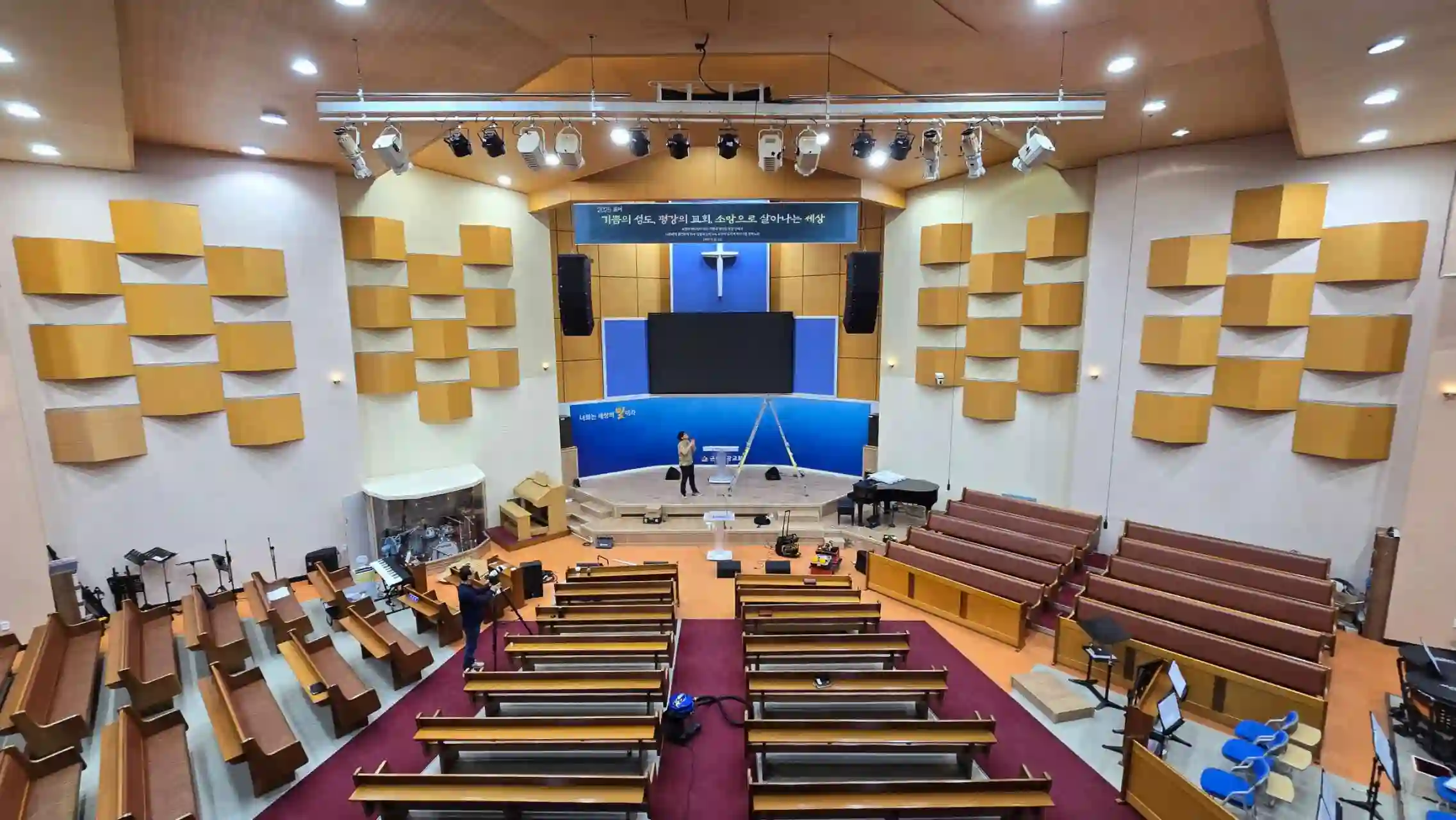 Dàn Loa Line Array 12-Inch & Loa siêu trầm 18-Inch của ZSOUND cho Nhà thờ 